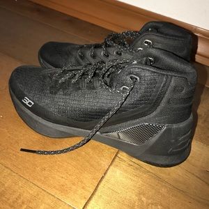 Under armour curry 3
